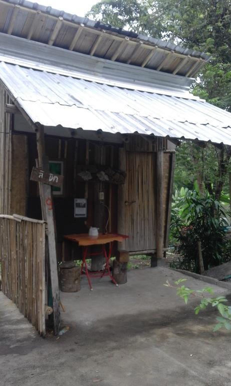 Baan Pai Likit Hotel Luaran gambar