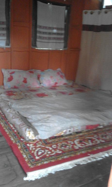 Baan Pai Likit Hotel Luaran gambar