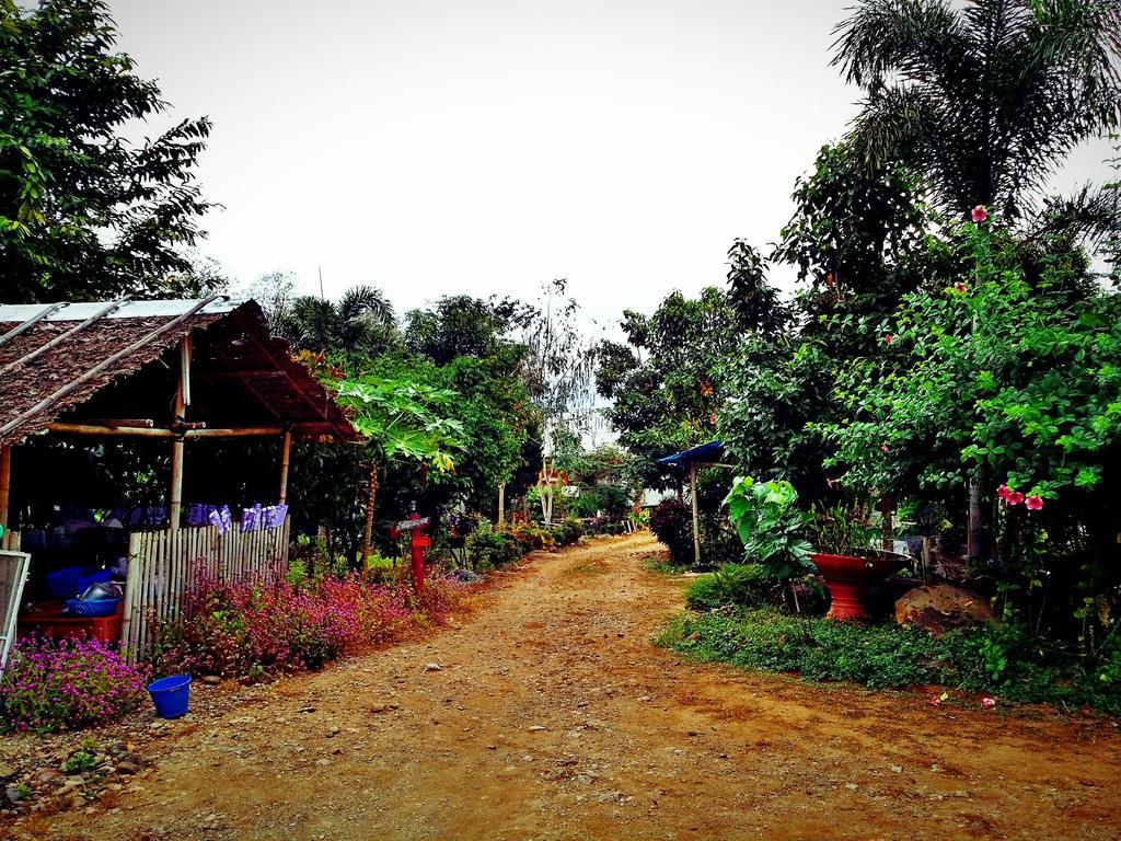 Baan Pai Likit Hotel Luaran gambar