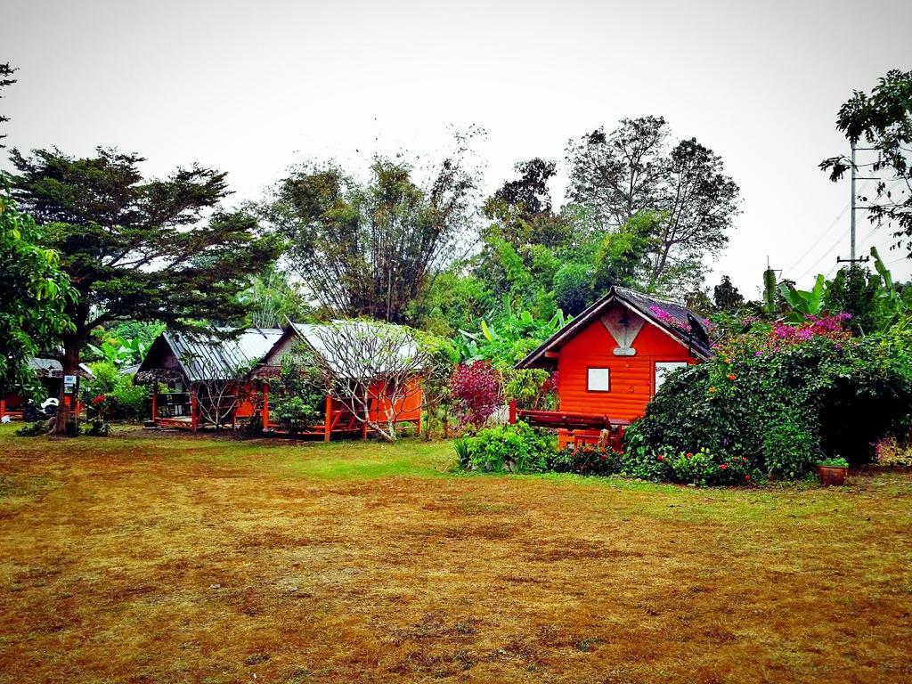Baan Pai Likit Hotel Luaran gambar