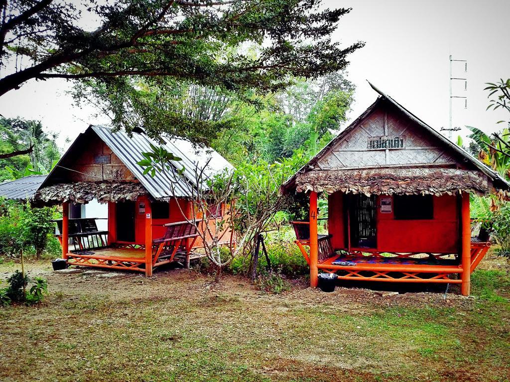 Baan Pai Likit Hotel Luaran gambar